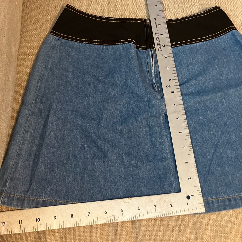 Y2K denim mini skirt with brown sheer waistline - Picture 6 of 7
